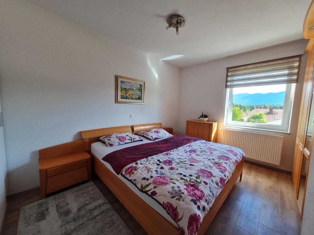 Gostilna S Prenocisci Pav Hotel Rakek Bagian luar foto