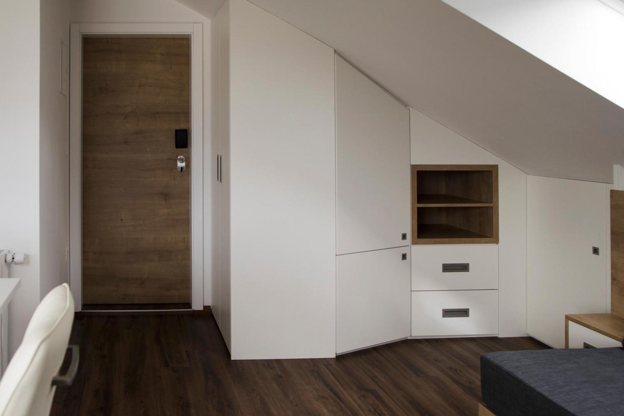 Gostilna S Prenocisci Pav Hotel Rakek Bagian luar foto